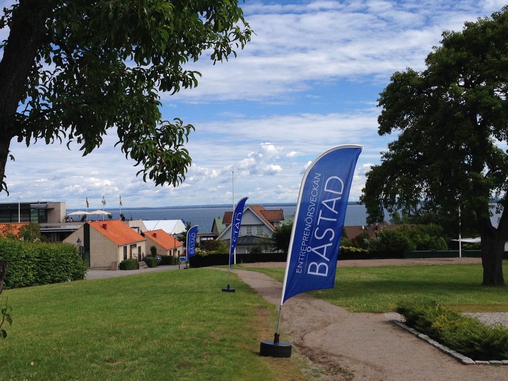 Beachflaggor under Entreprenörsveckan Båstad